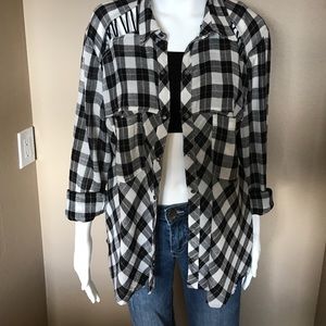 🎉FREE PEOPLE LONG SLEEVE SHIRT🎉