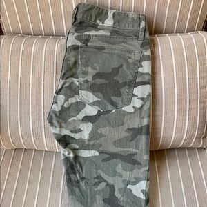 Gap Camo jeans Sz 25