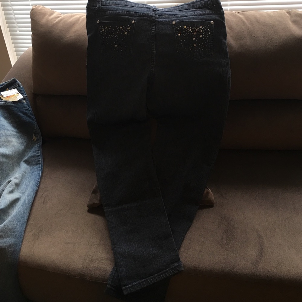 Jeans - Picture 3 of 7
