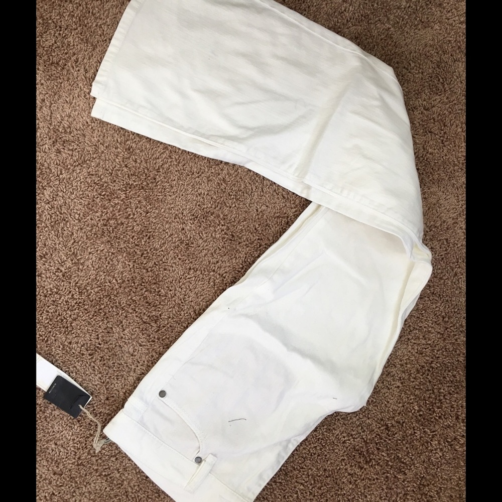 BCBGMAZAZRIA Tanya Jeans in Cloud