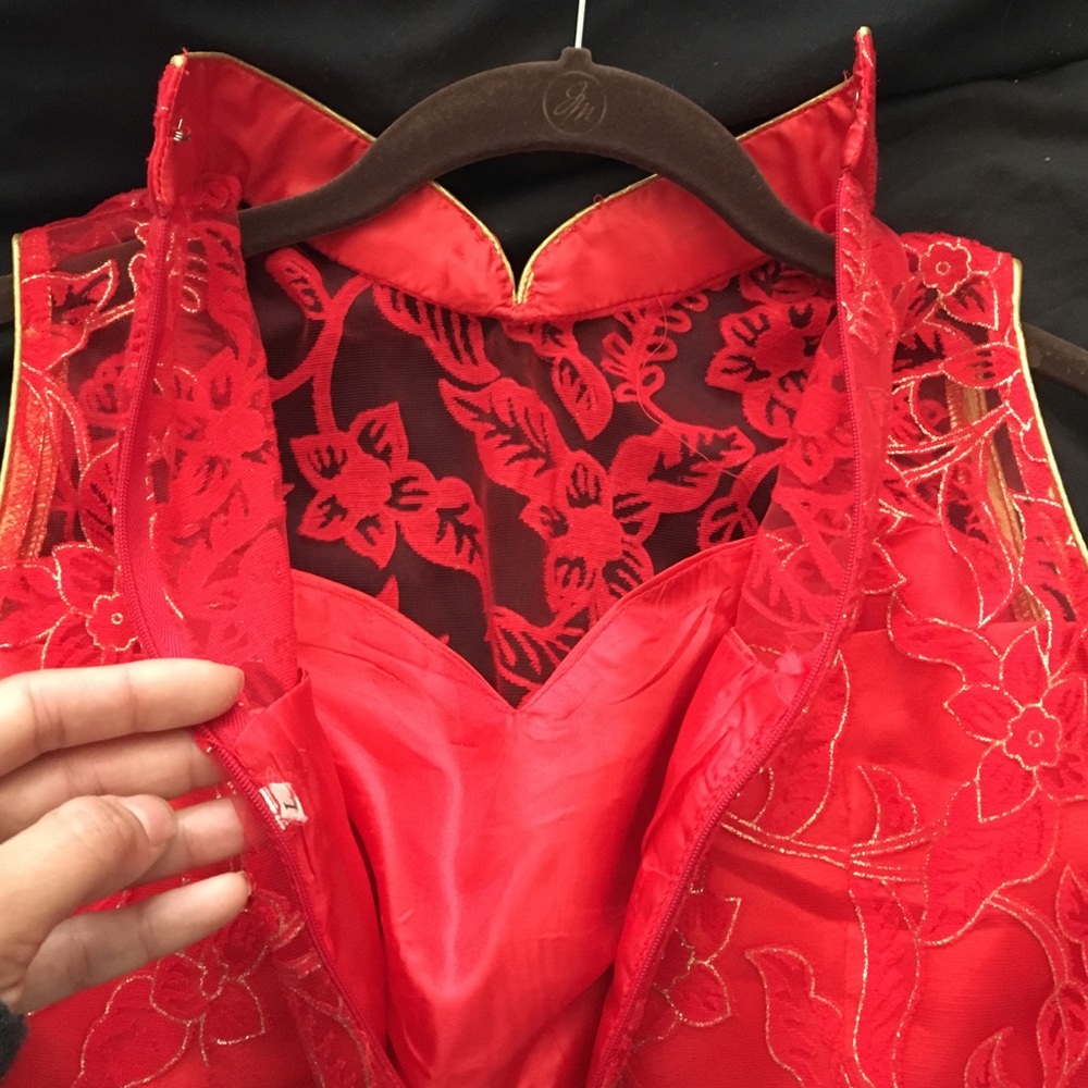 Red & Gold Kimono - Picture 4 of 4
