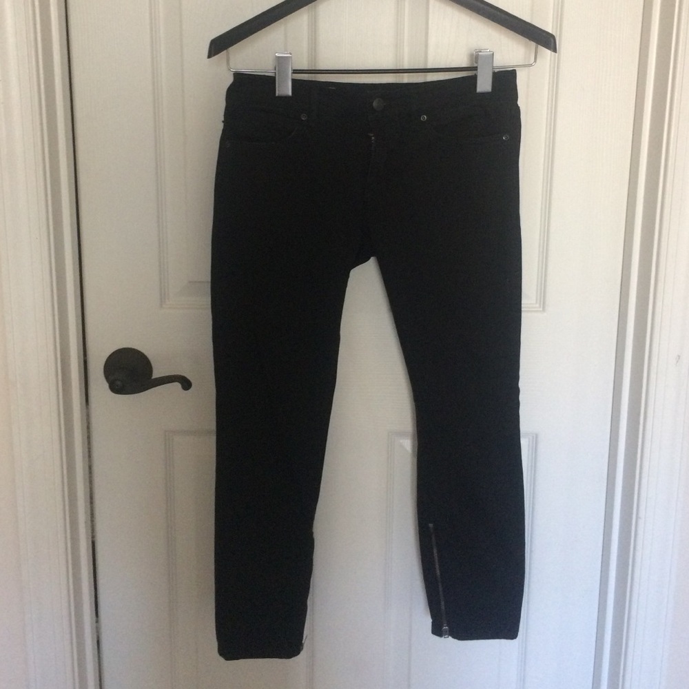 Gap Black jeans Sz 26p