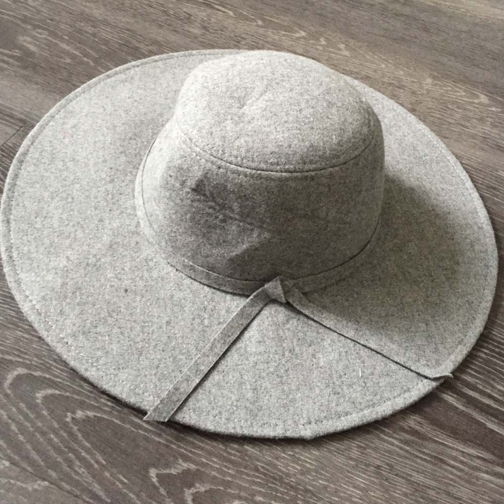Macy's grey fedora