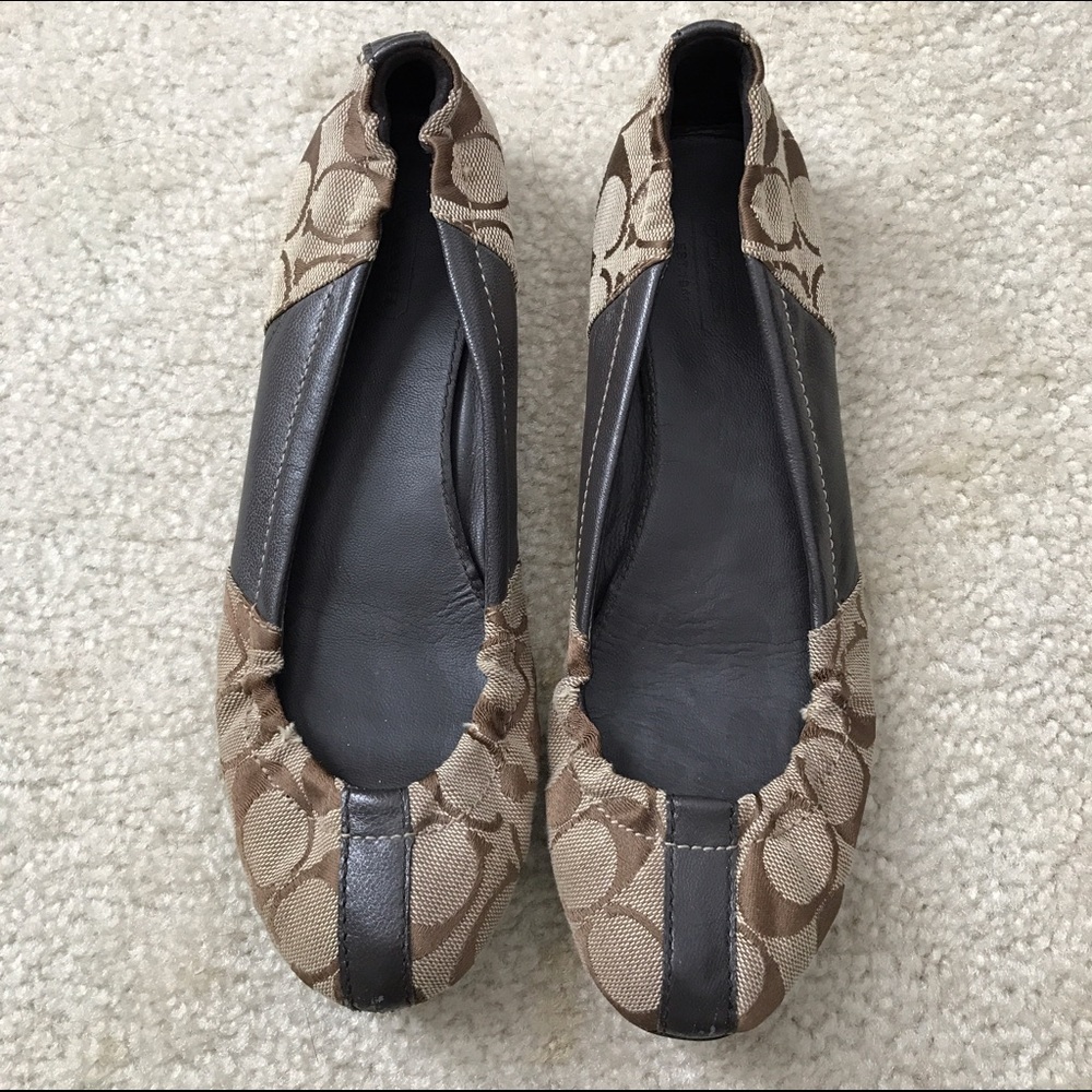 Coach flats