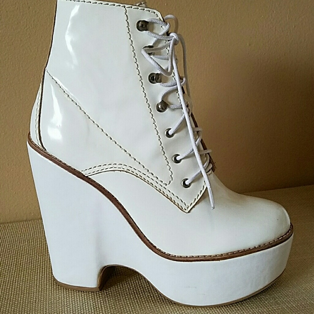 DONATING 3/5  Patent Leather Platform Wedge Boots