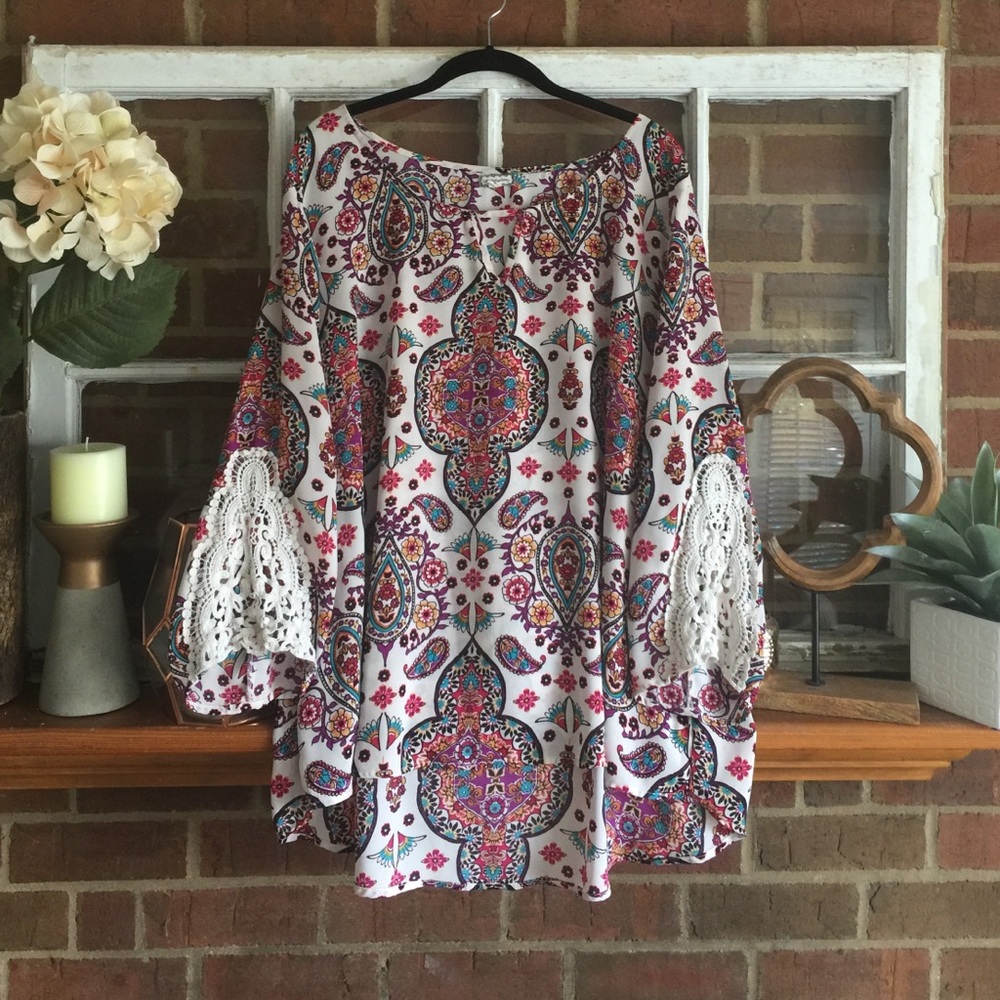 Lace Detail Patterned Top size 3x