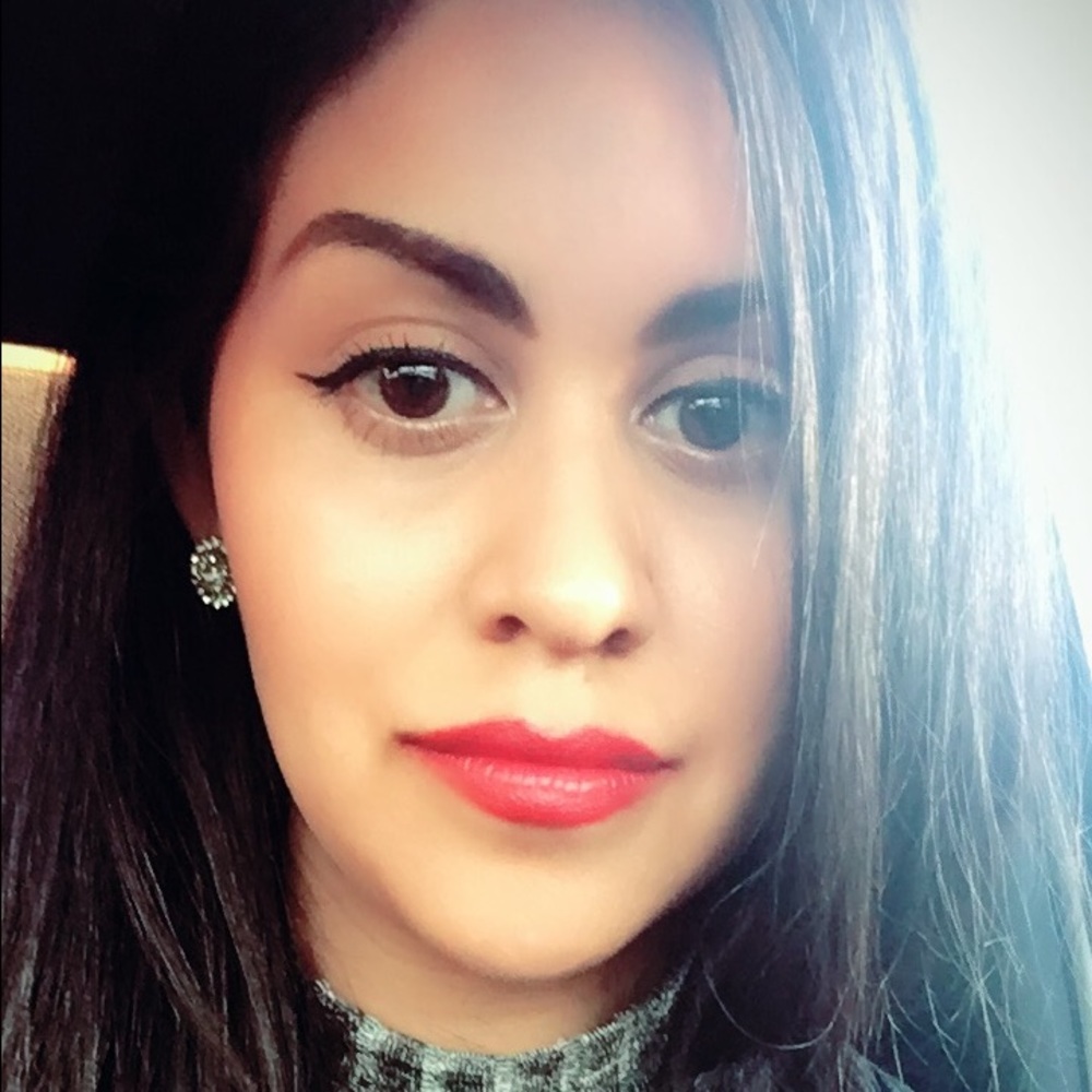 Meet your Posher, Fatima