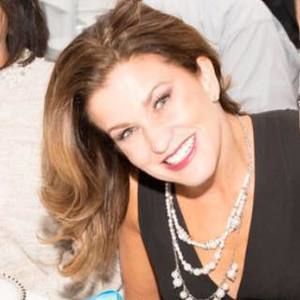 Meet your Posher, Dina