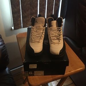 Air Jordan 12 Retro(Taxi)!!