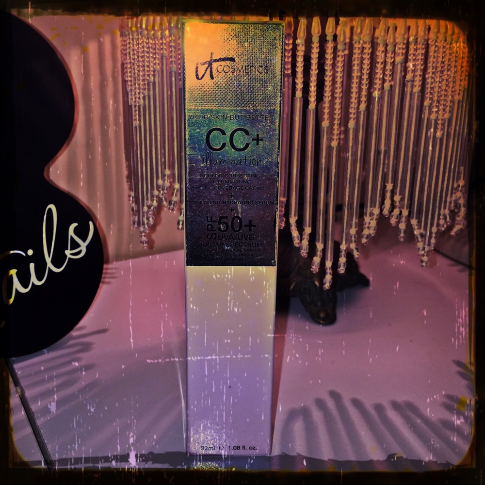IT Cosmetics CC+ Illuminating Foundation