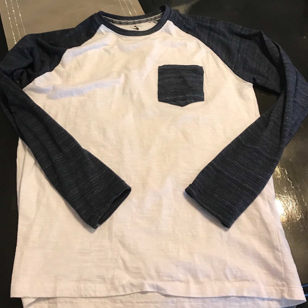 Men's shirt