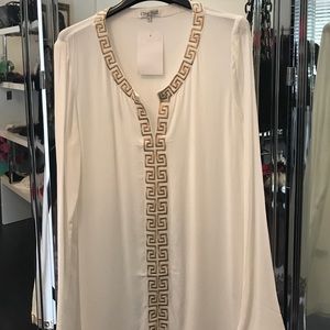 White long sleeve blouse