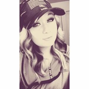 Meet your Posher, Alyssa