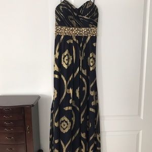 Beautiful long dress.