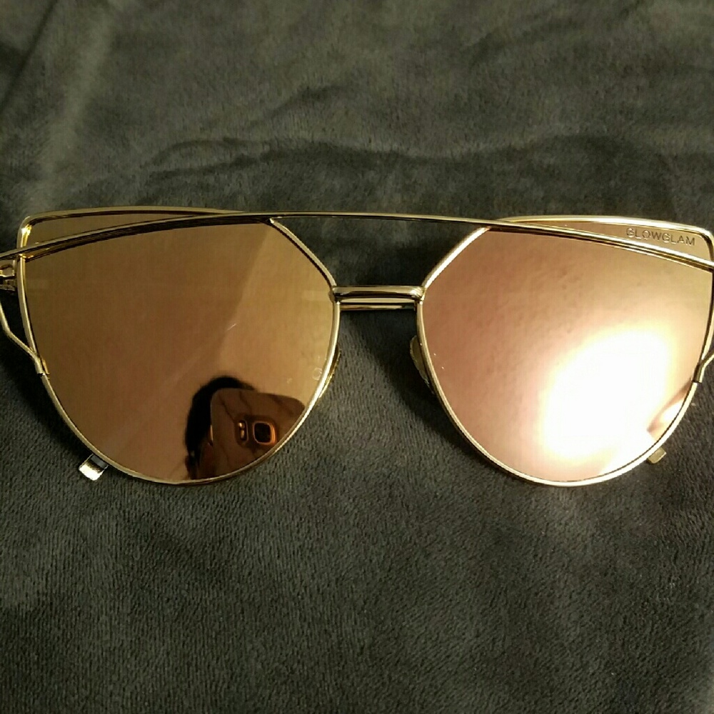 Rose gold cat eye sunglasses