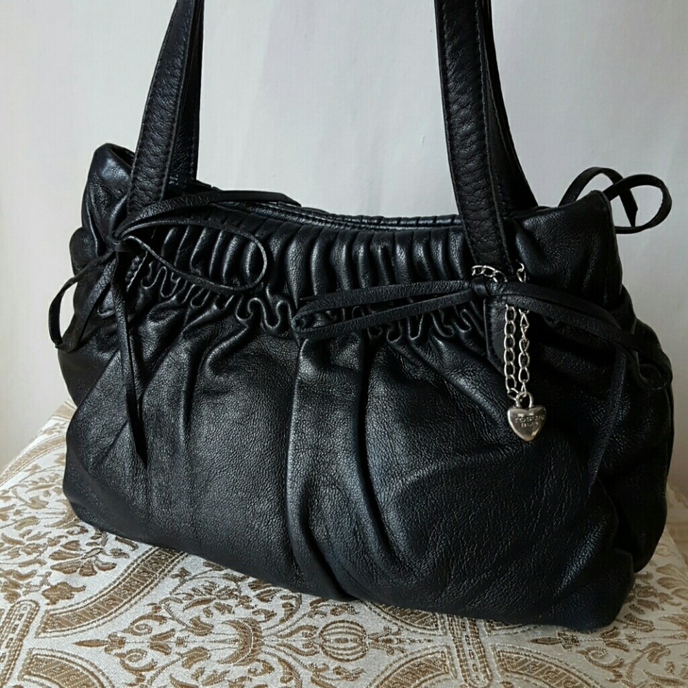High quality Italian leather black handbag