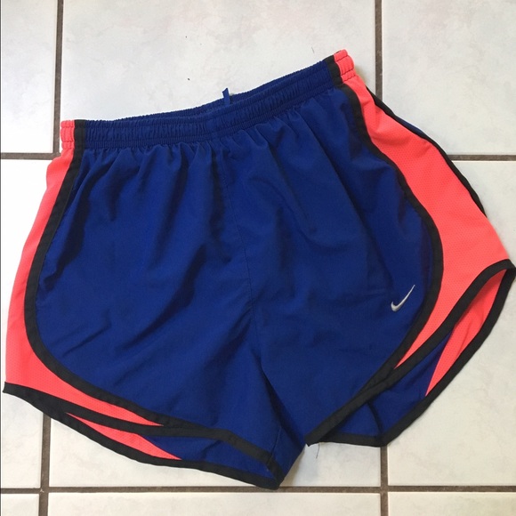 Nike Athletic Shorts - Picture 1 of 1