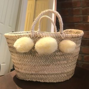Basket Pom Pom Tote
