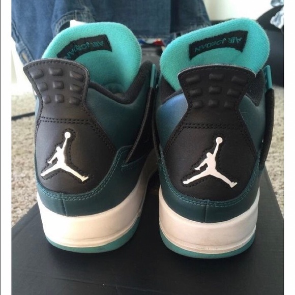 Air Jordan Retro 4  30th anniversary - Picture 2 of 3