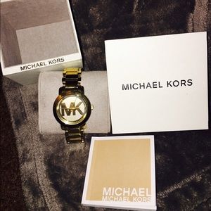 ✨Michael Kors watch✨