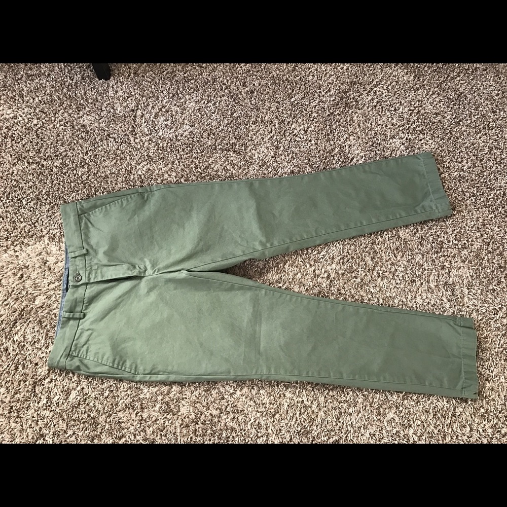 Beautiful khaki/green chinos worn ONE time