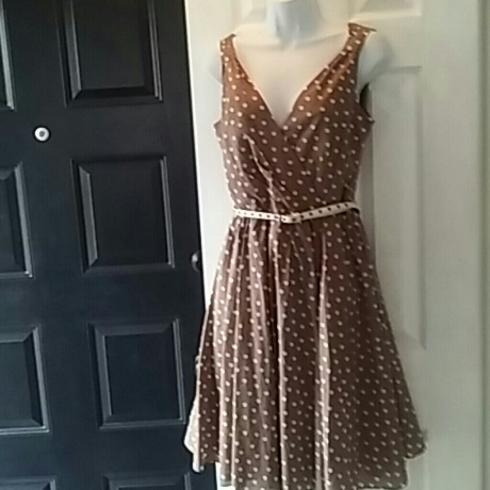 VGC 9 & Co.brown polka dot fit flare dress sz. 4