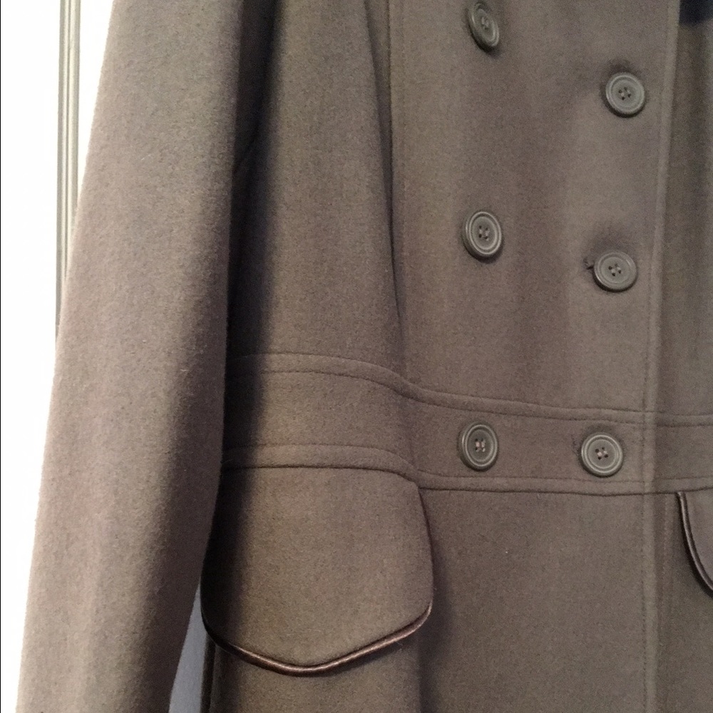 Double Breasted Wool Winter/Fall Coat - image 3