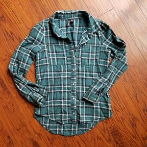 🌻SALE!🌻 Lightweight Flannel