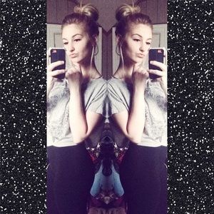 Meet your Posher, Andrea