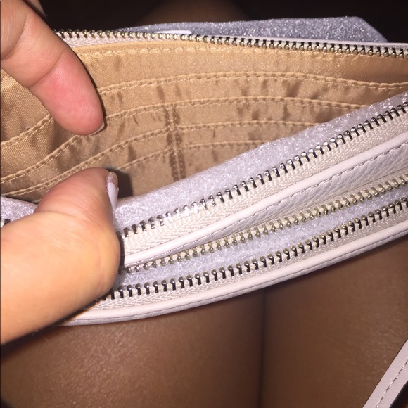 Coach wristlet - Picture 2 of 3