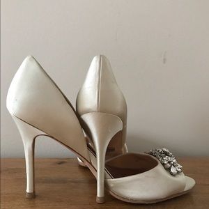 New Badgley Mischka Ivory Bridal Shoes 9.5