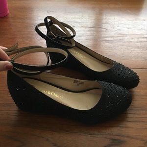 Sparkly, black wedge heel shoes