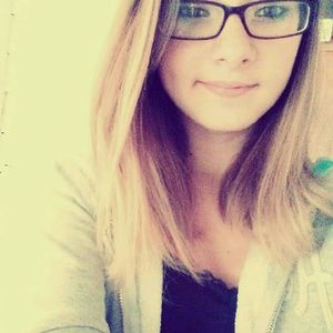 Meet your Posher, Abby