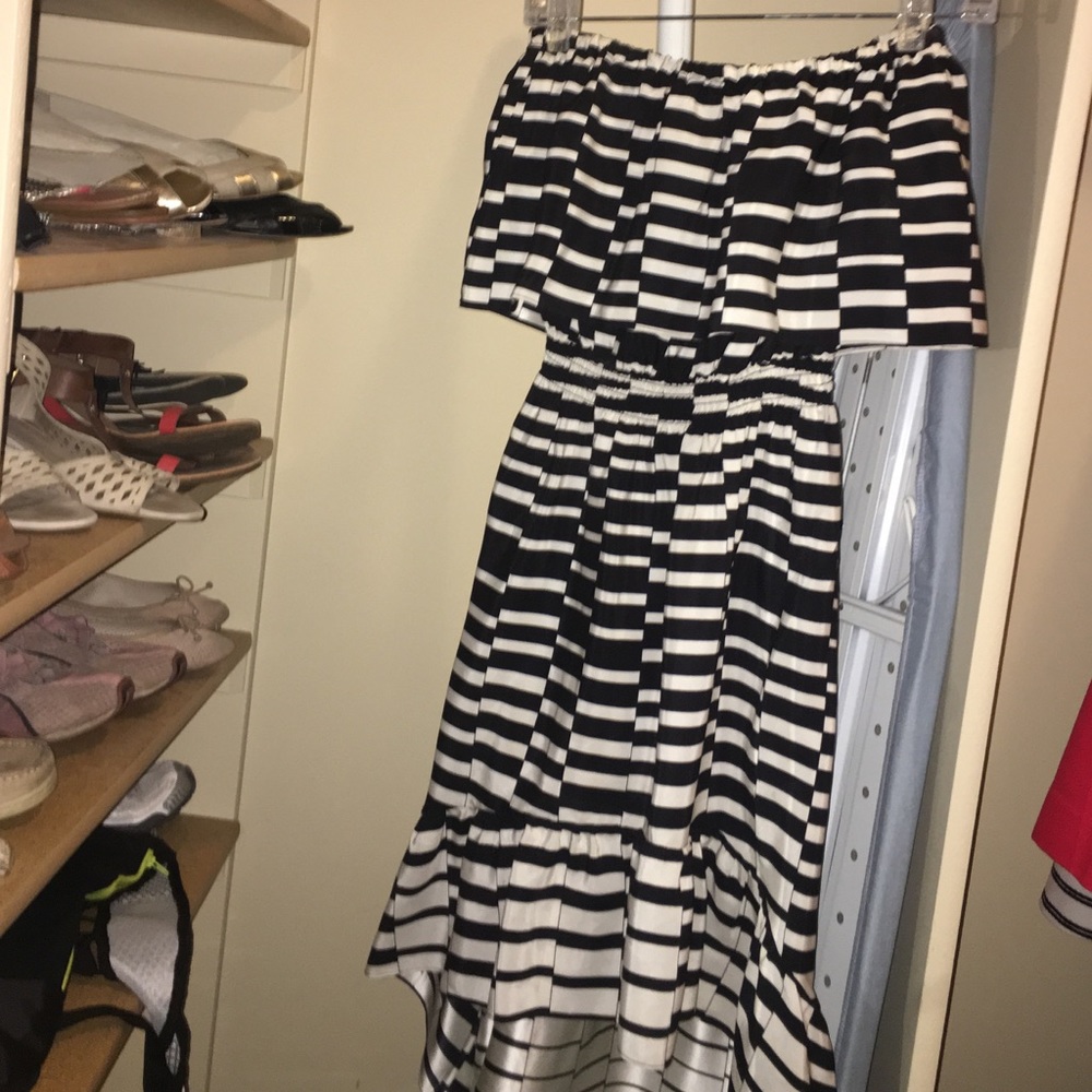 Black and white hi low strapless dress
