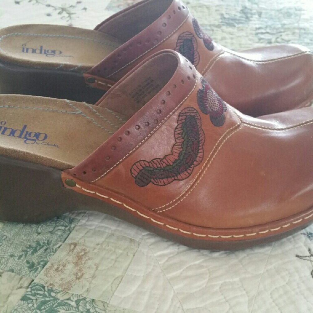 Very Comfortable Mules - Picture 3 of 3