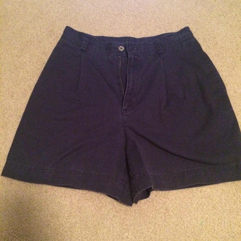 Liz Claiborne navy shorts, size 10