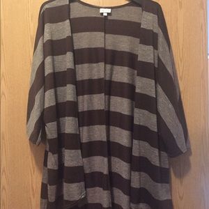 Lularoe Lindsay in Medium. NWT.