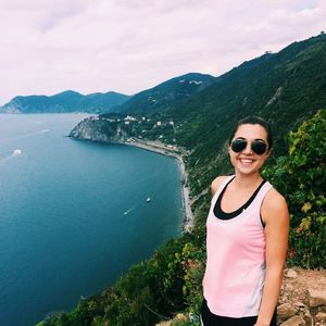 Meet your Posher, Lauren