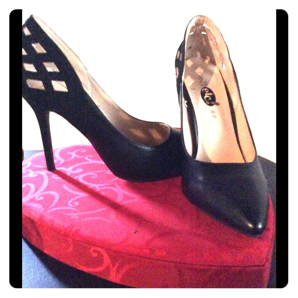 Black heels 👠