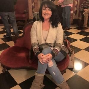 Meet your Posher, Nikki