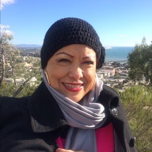 Meet your Posher, Leonor