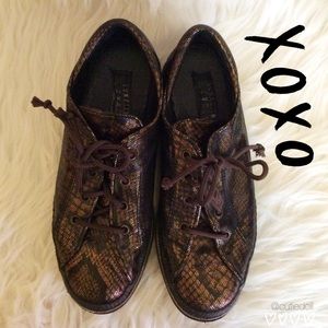 ✨Stuart Weitzman Sneakers✨