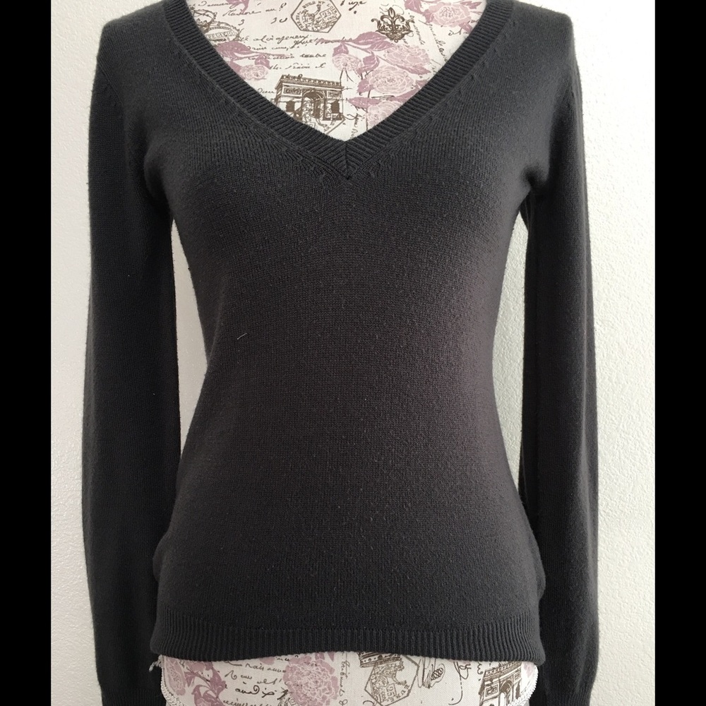 Grey Long sleeved Sweater
