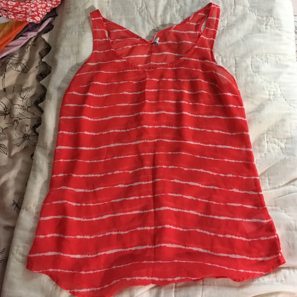red transparent tank
