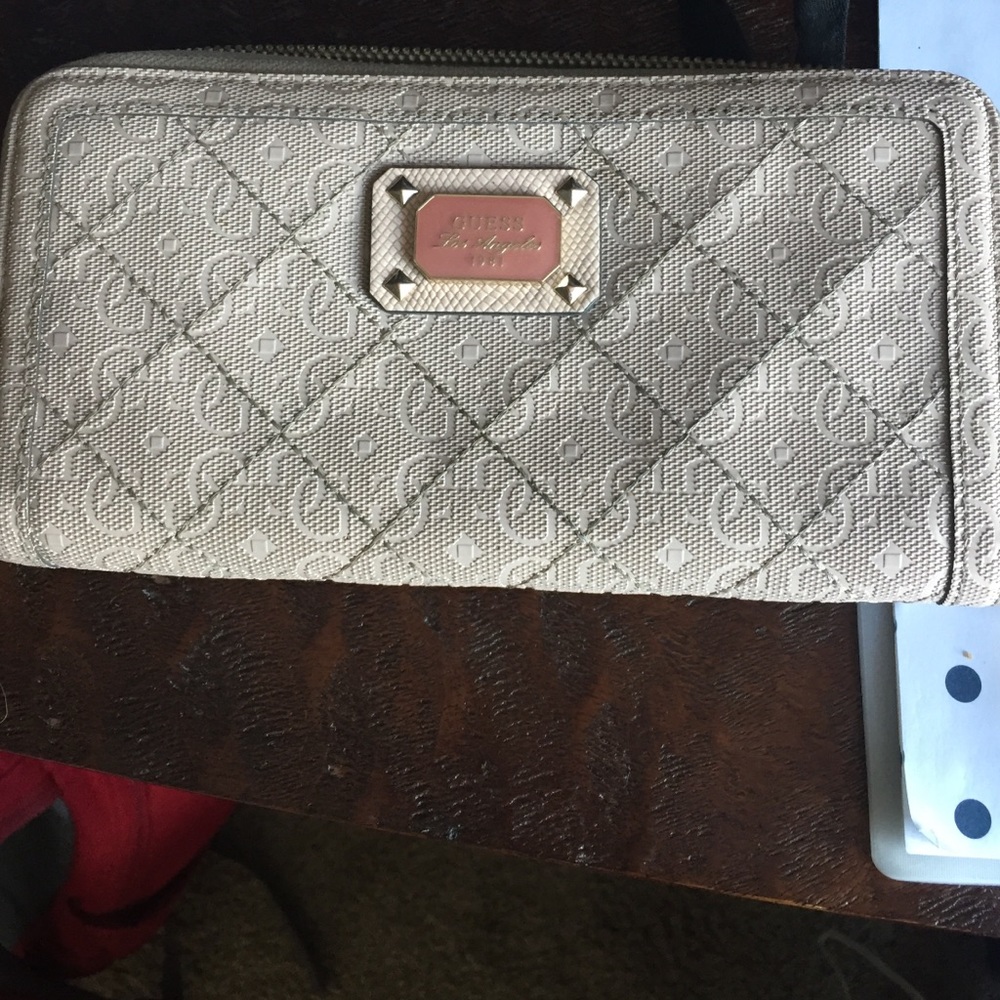 Guess wallet