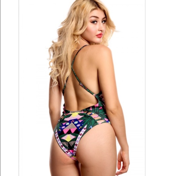 New Sexy Green Multi Print Bikini Swimsuit - Picture 1 of 4