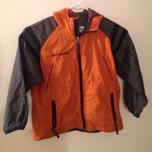 Columbia wind breaker