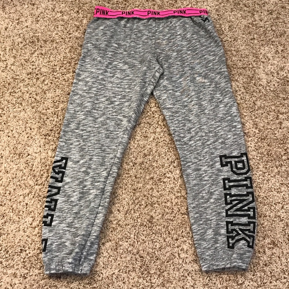 VS Capri joggers