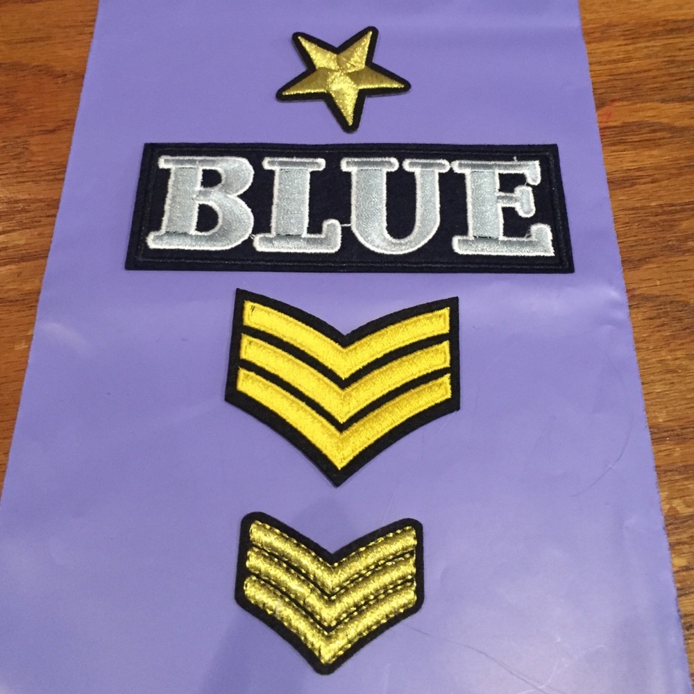 Hot Trend 😊 Iron on patches - set of 4