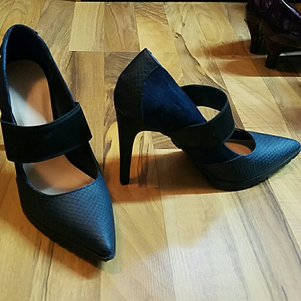 Simply very VW heels